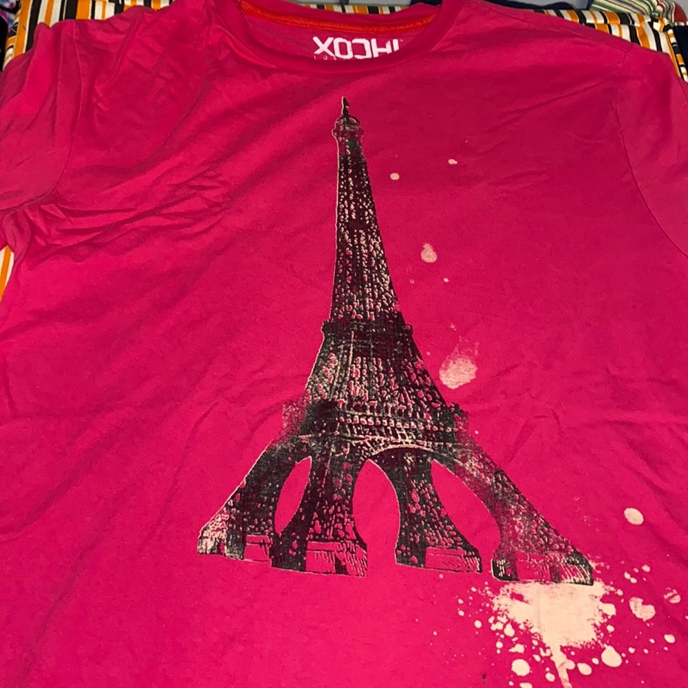 ~XOCHI Los Angeles~ “Eiffel Tower” Hot Pink T-Shirt